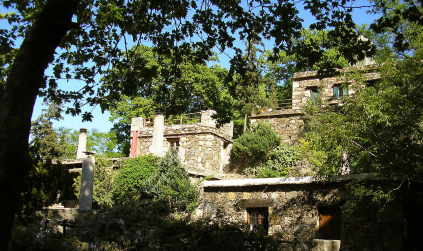 eine der vielen Perspektiven des Dorfes Milia